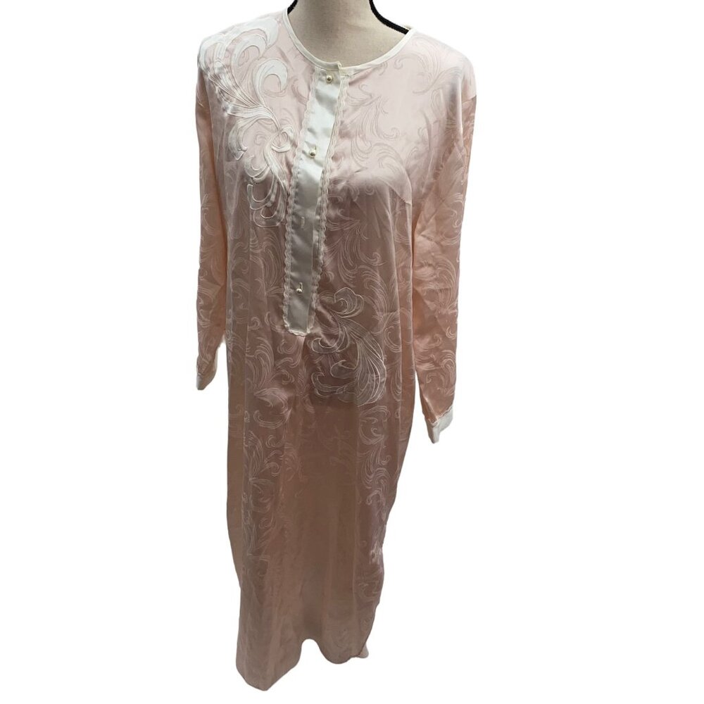 Natori Nightgown See Measurements Missing one Button